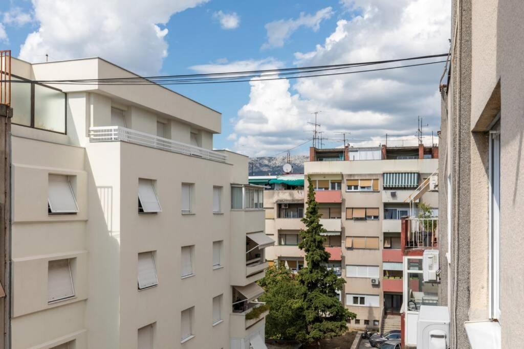 Banana Split Youth Apartment Екстериор снимка